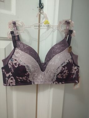 Set of (2) 34B push up Very Pretty New with Tags Talia Sodi reg $58 Berry Flower